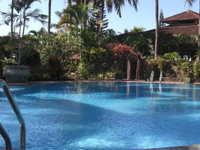 Kuta Indah Hotel Zewnętrze zdjęcie