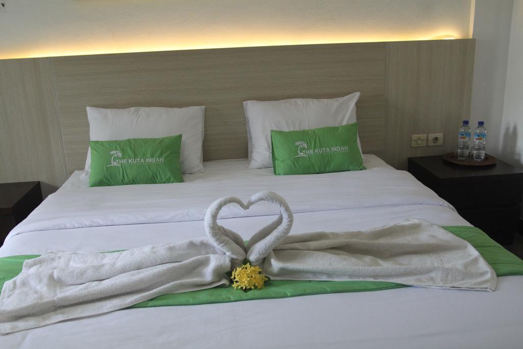 Kuta Indah Hotel Zewnętrze zdjęcie