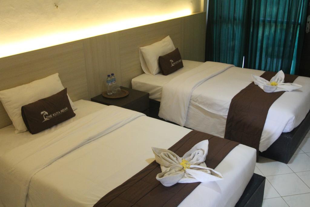 Kuta Indah Hotel Zewnętrze zdjęcie