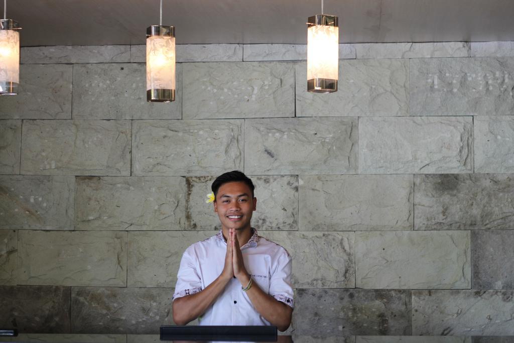 Kuta Indah Hotel Zewnętrze zdjęcie