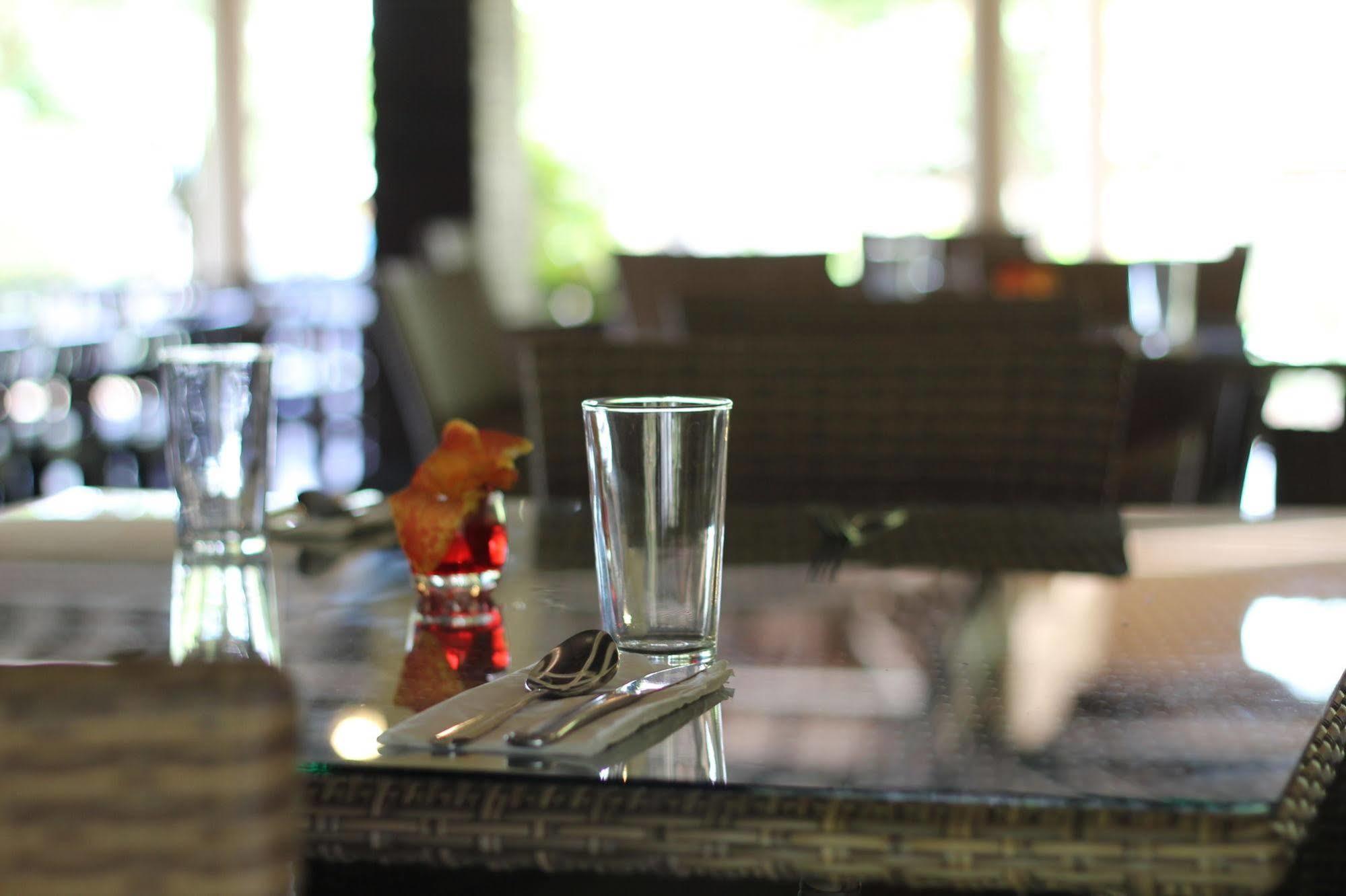 Kuta Indah Hotel Zewnętrze zdjęcie