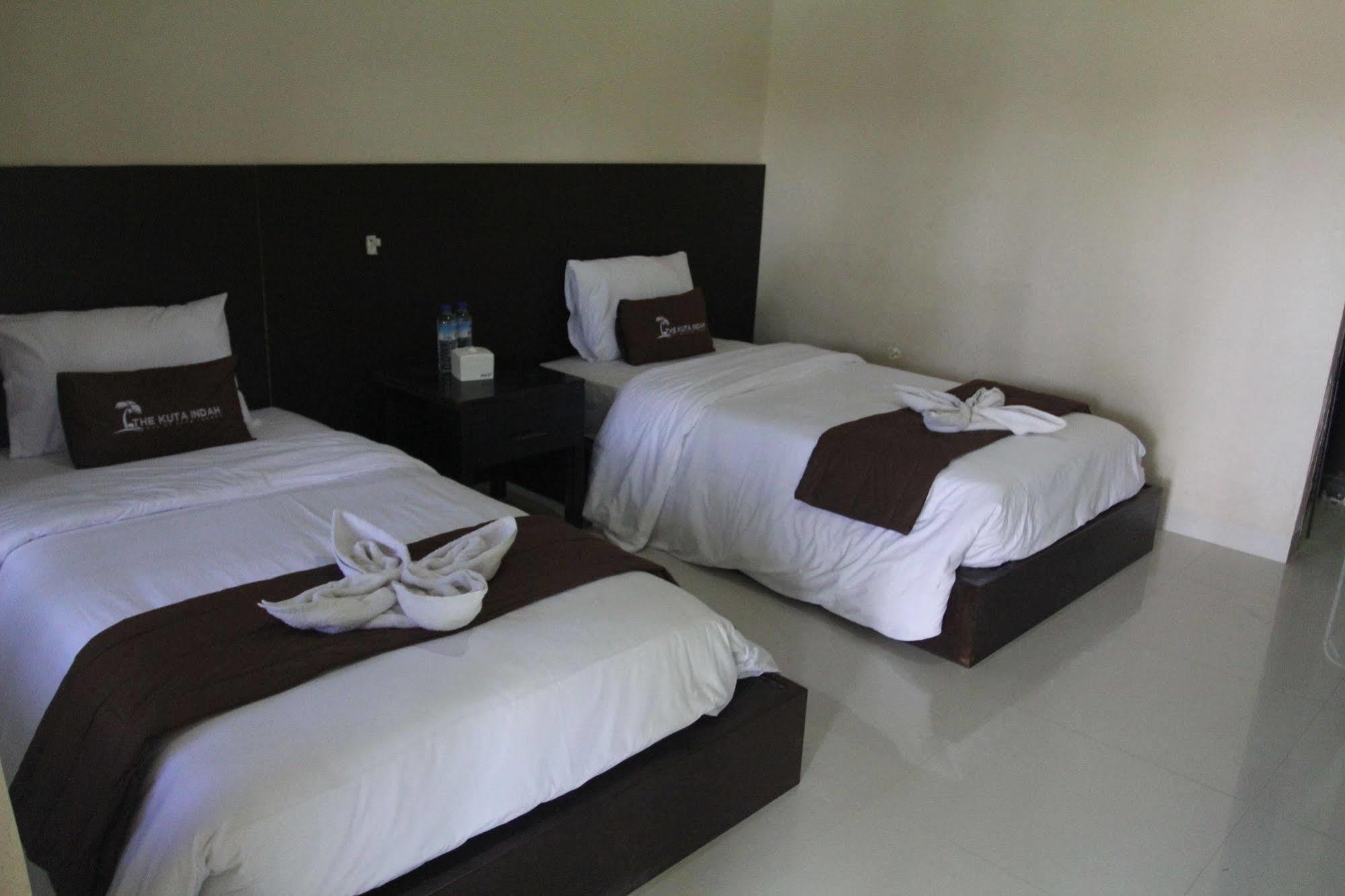 Kuta Indah Hotel Zewnętrze zdjęcie