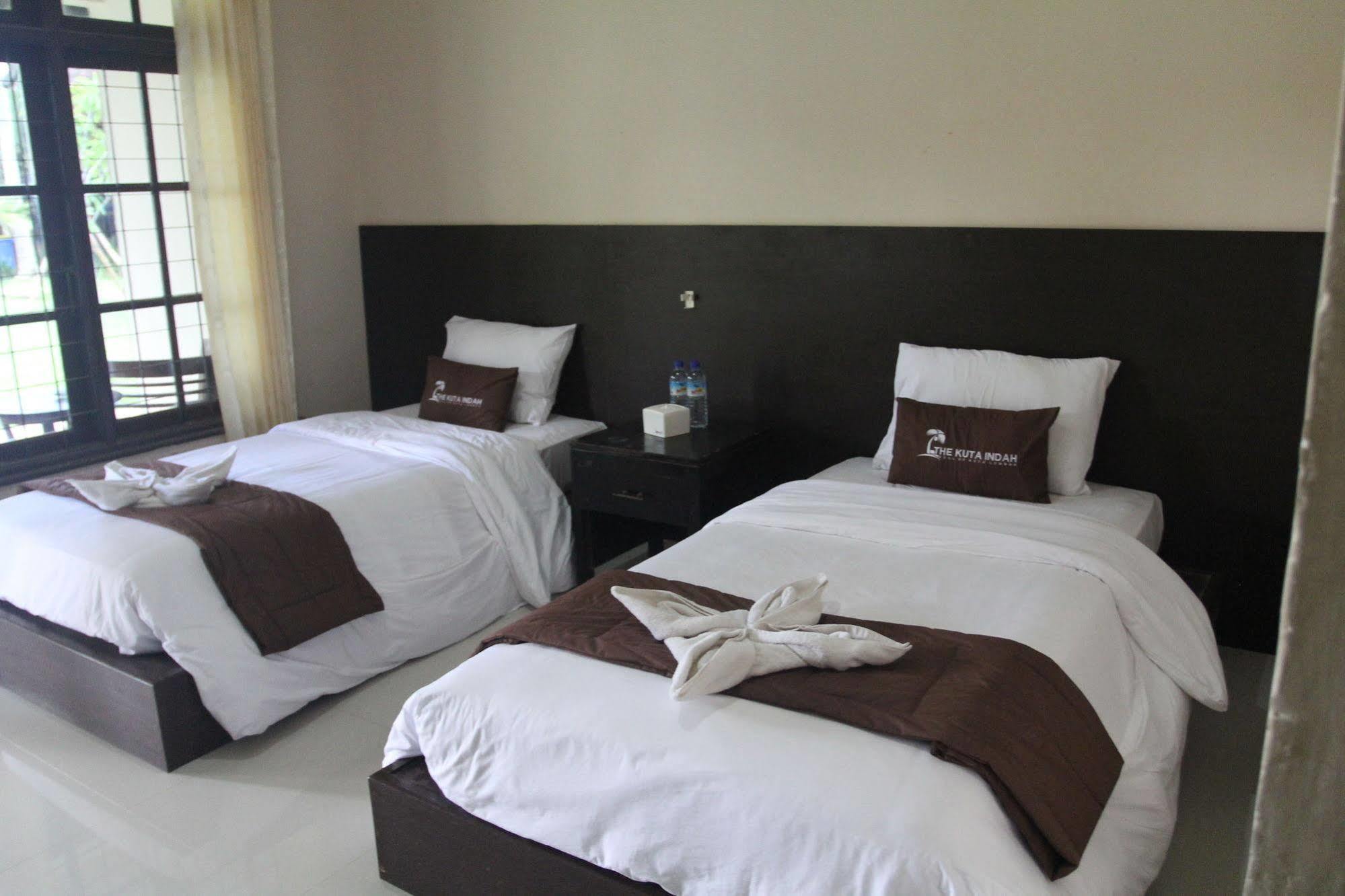 Kuta Indah Hotel Zewnętrze zdjęcie