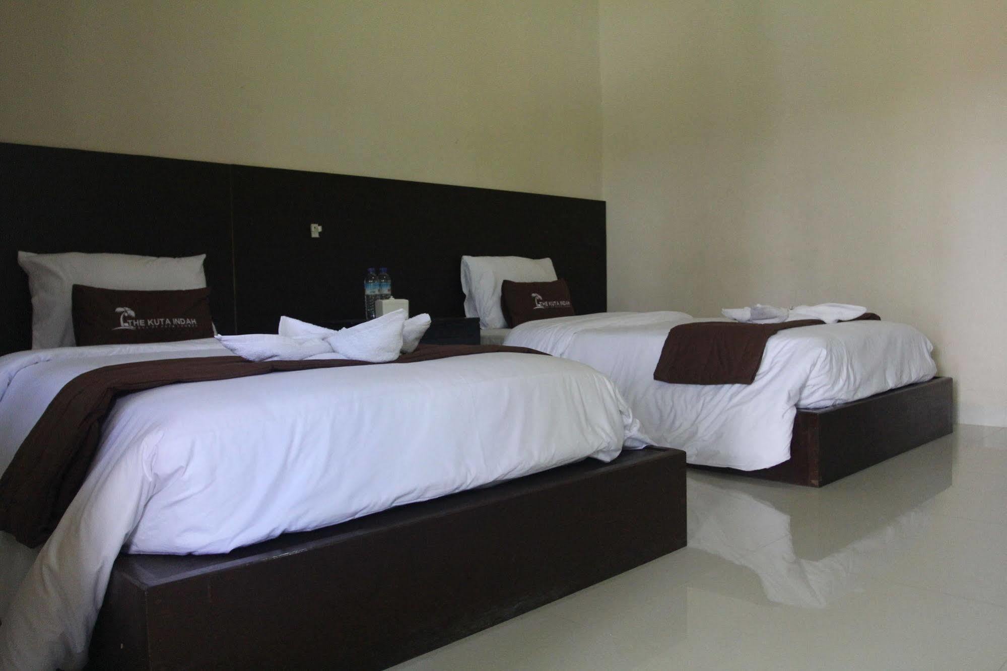 Kuta Indah Hotel Zewnętrze zdjęcie