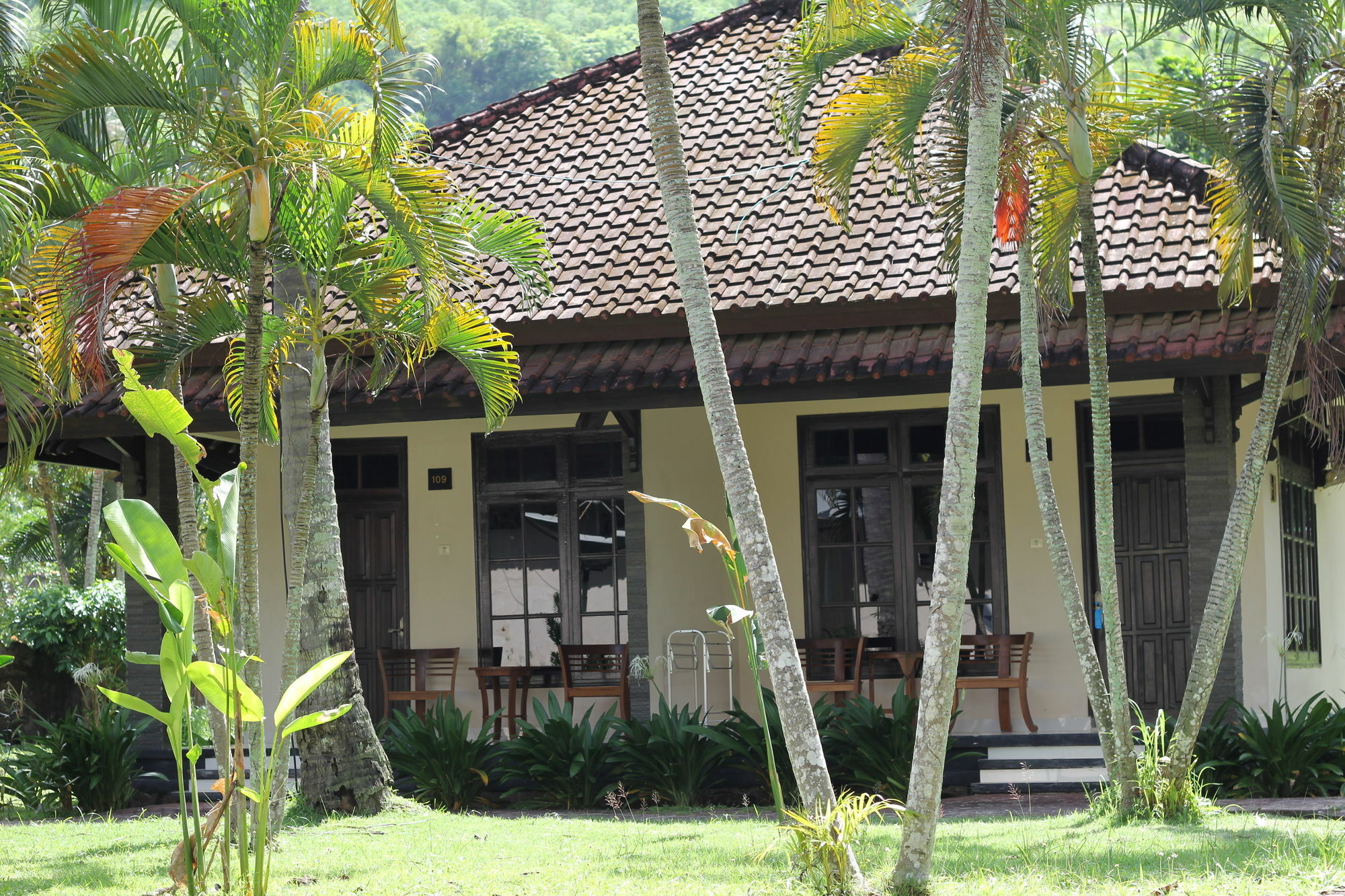 Kuta Indah Hotel Zewnętrze zdjęcie